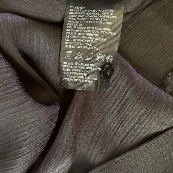 H&M black blouse - Picture 4 of 4